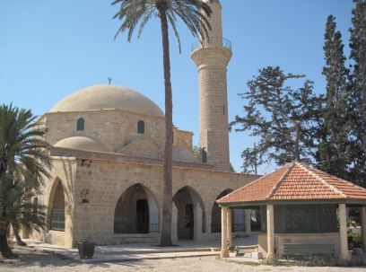 Hala Sultan Tekkesi ve göl yansıması, sakin gün batımı
